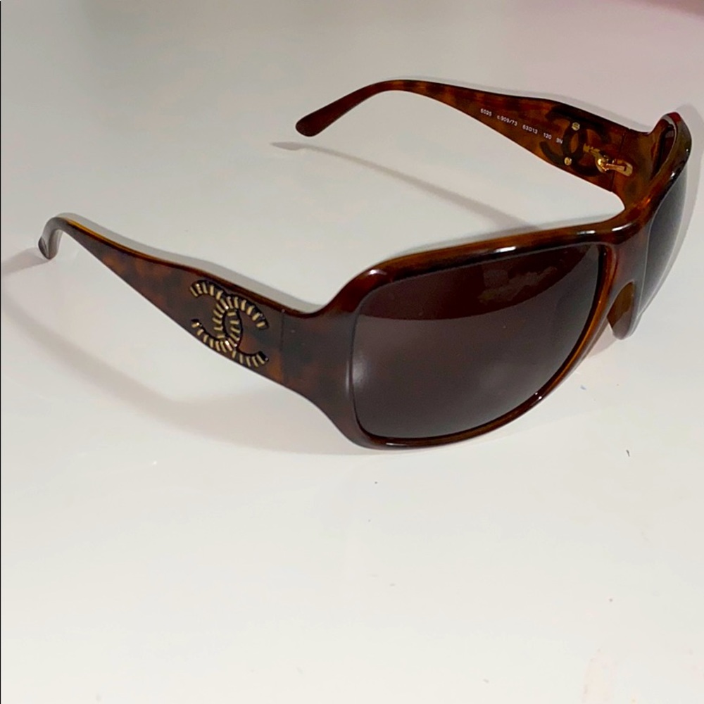 Chanel women’s sunglasses